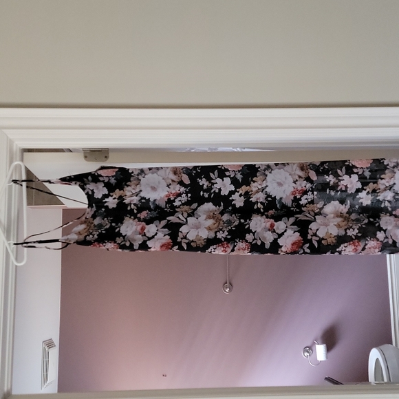 Maxi floral dress - Picture 1 of 4